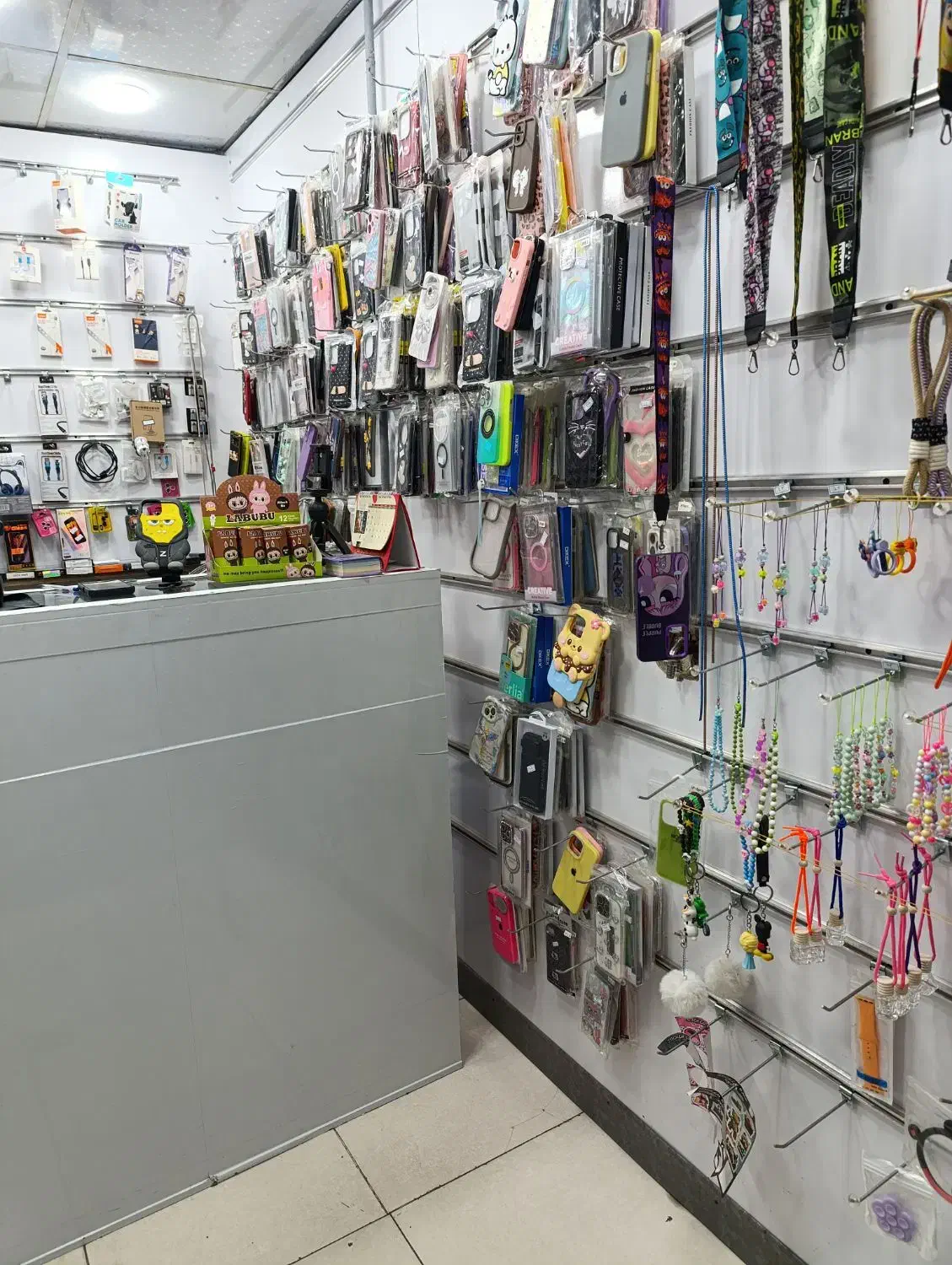 واگذاری فوری مغازه موبایل زیر قیمت فقط ۱۵۰ میلیون|اجارهٔ مغازه و غرفه|کرج, المهدی|دیوار