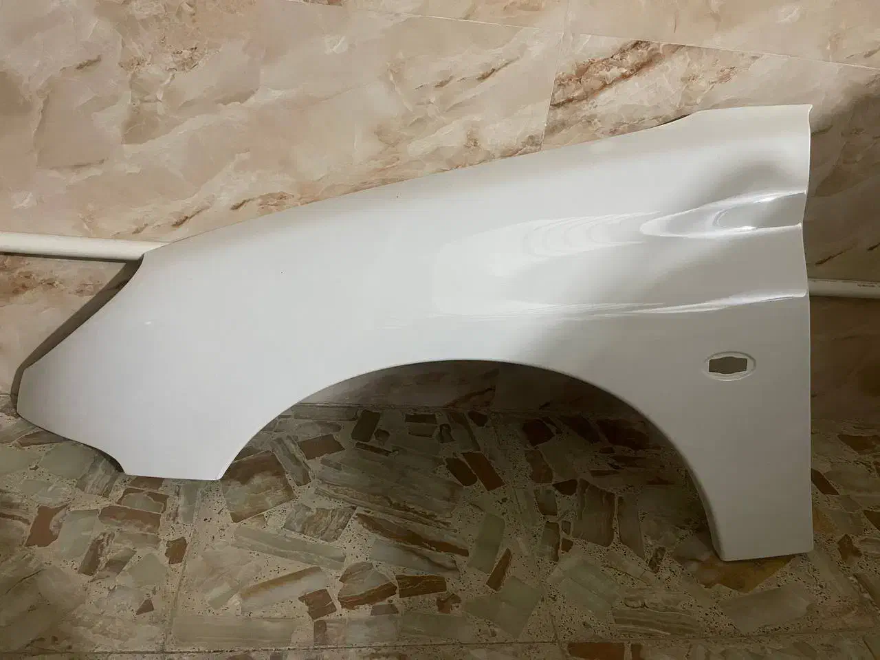 گلگیر 206 سفید سمت راننده نو|قطعات یدکی و لوازم جانبی|ساری, |دیوار