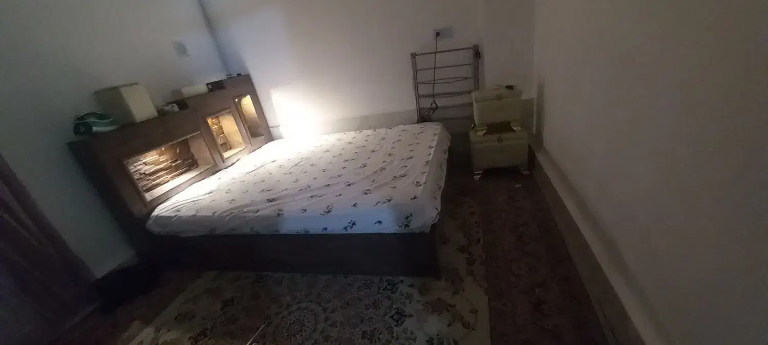 تخت خواب دونفره تمیز ومرتب|تخت و سرویس خواب|تربت جام, معدآباد|دیوار