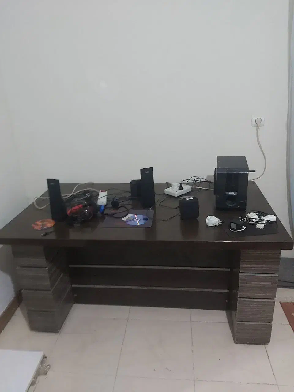 تخت خواب سرویس چوب میز کامپیوتر دراور|تخت و سرویس خواب|هشتگرد, شهرک صبا سوله|دیوار