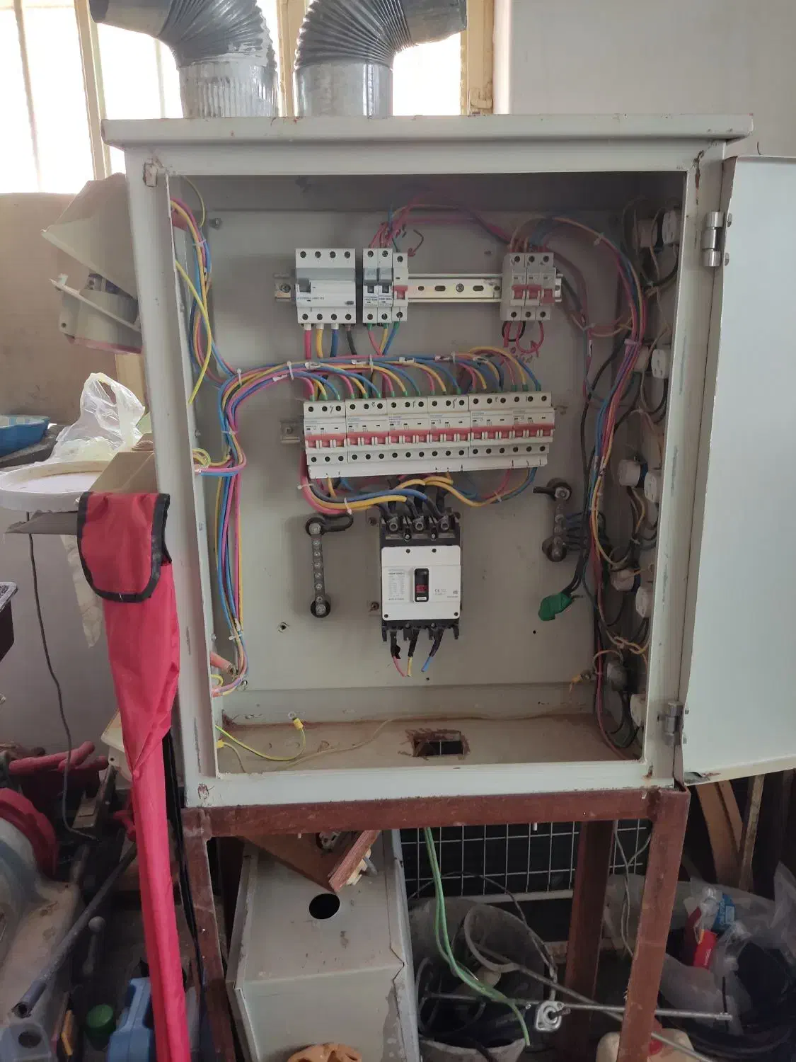 برقکار  ساختمان و صنعتی|خدمات پیشه و مهارت|اندیمشک, |دیوار