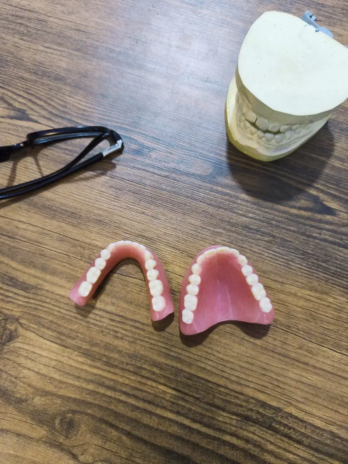 لابراتوار دندانسازی تخصصی(ساخت دندان مصنوعی)|حراج|اصفهان, کشاورزی|دیوار