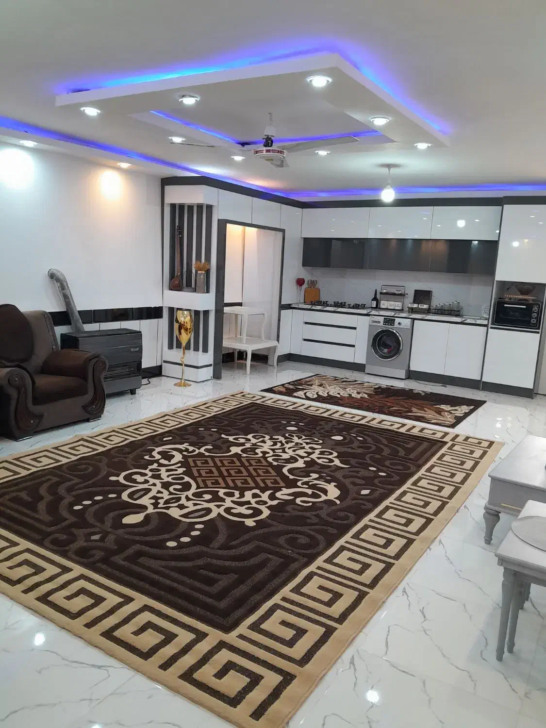 سوئیت خانه مسافر روبه جنگل با تراس بزرگ وپارکینگ|اجارهٔ کوتاه‌مدت آپارتمان و سوئیت|علی‌آباد کتول, |دیوار