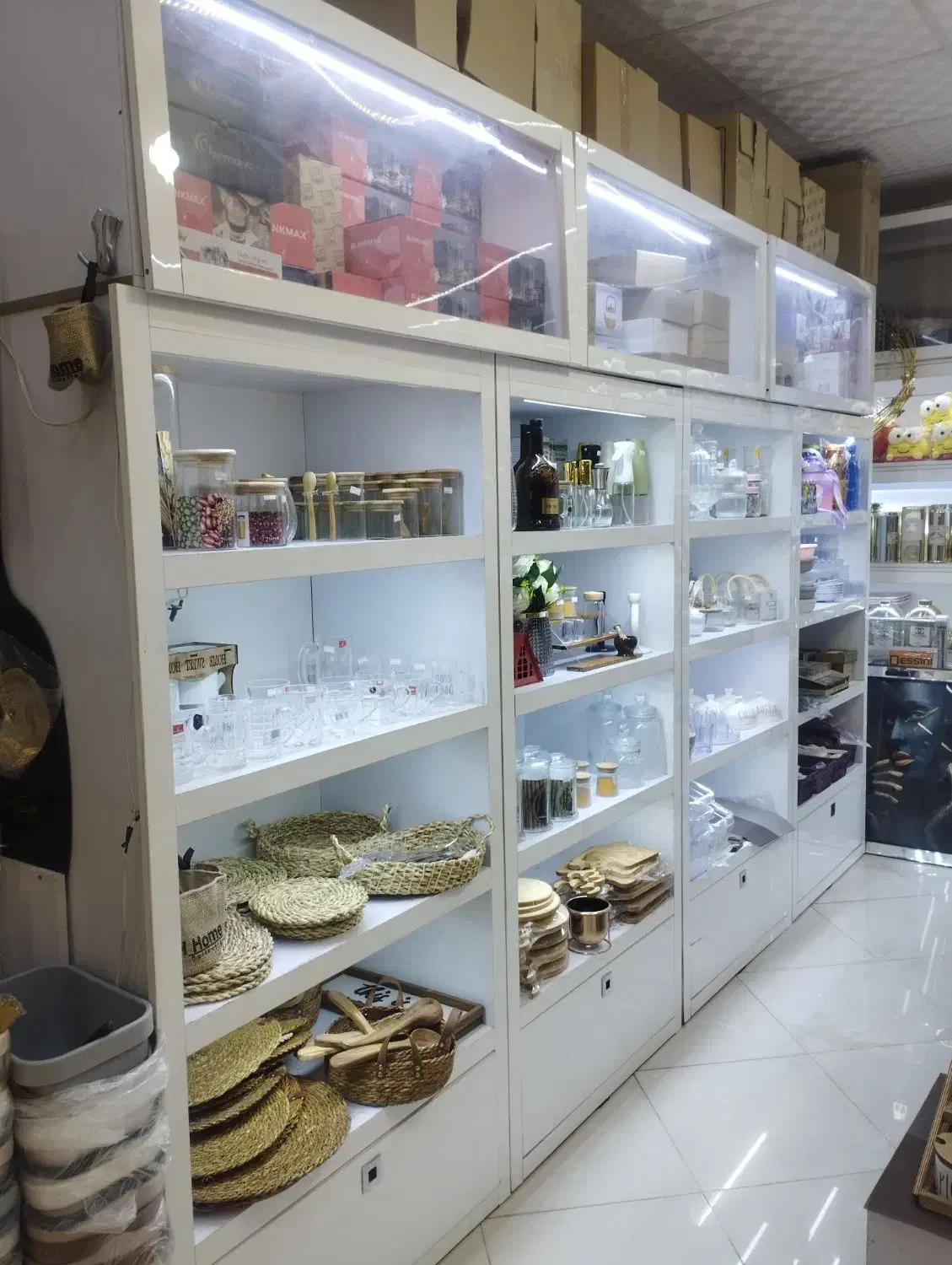 ویترین، دکور، طبقه، میز، پایه و شاخک رگال|فروشگاه و مغازه|اهواز, ۳۰ متری|دیوار