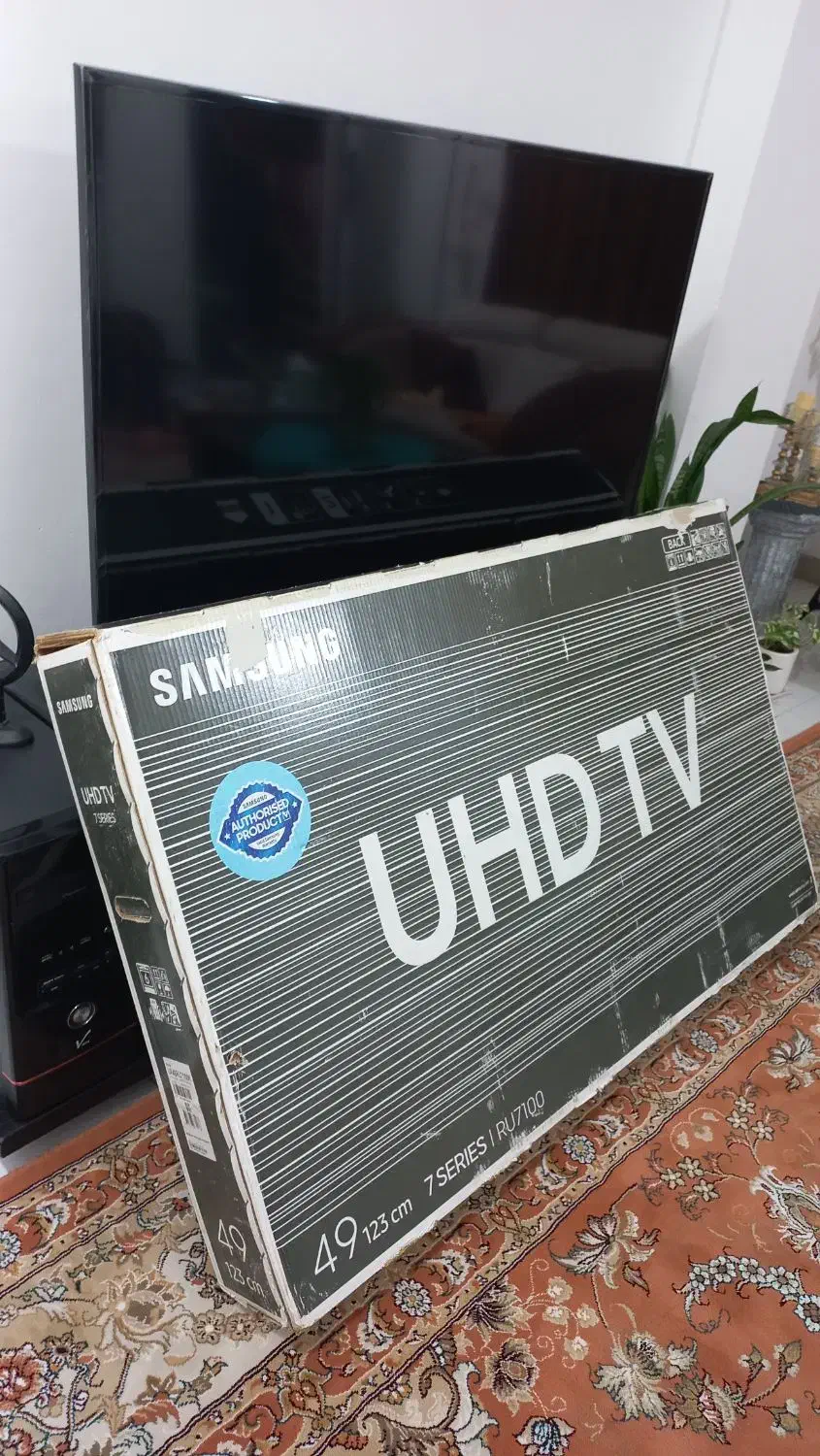 کارتن تلویزیون سامسونگ ۴۹ اینج|تلویزیون و پروژکتور|بندرعباس, |دیوار