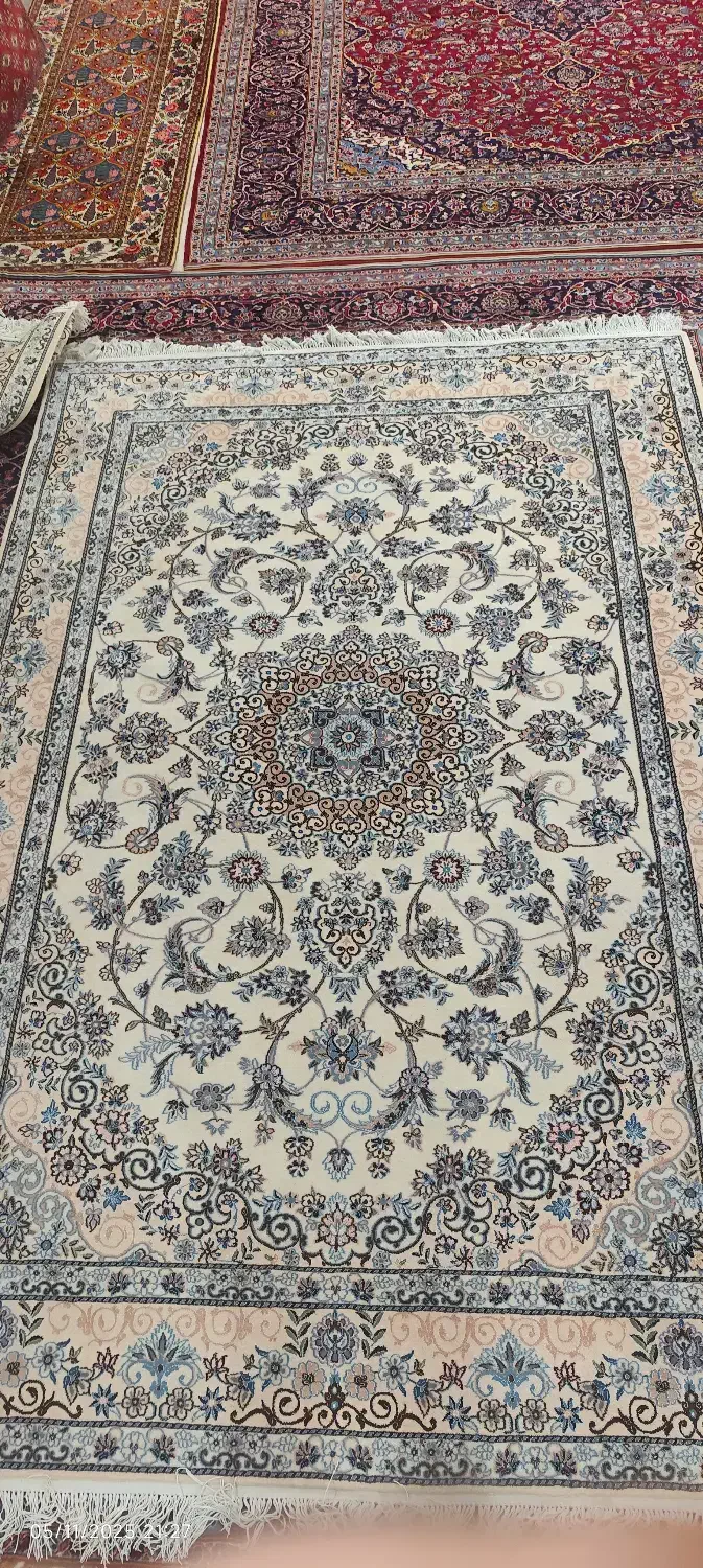 جفت فرش دستبافت نایین  ۶متری|فرش|اصفهان, باغ کاران|دیوار