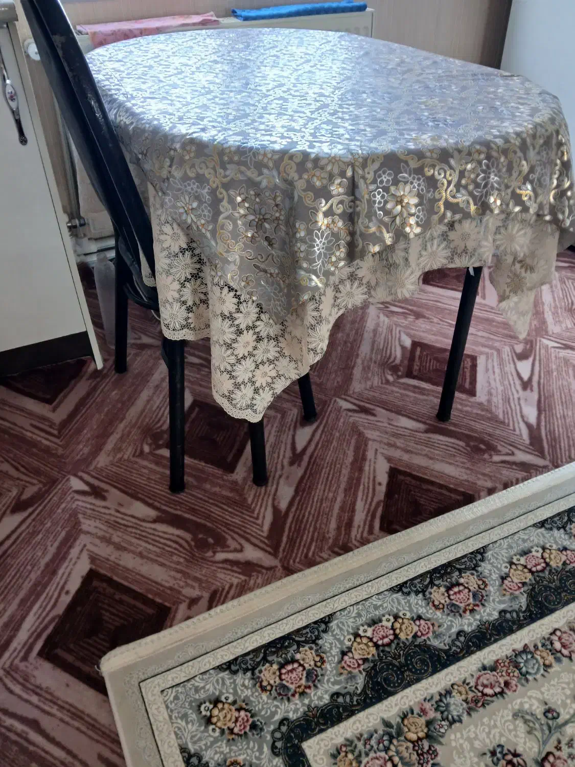 میز و صندلی غذا خوری ۴نفره|میز و صندلی غذاخوری|خلخال, |دیوار