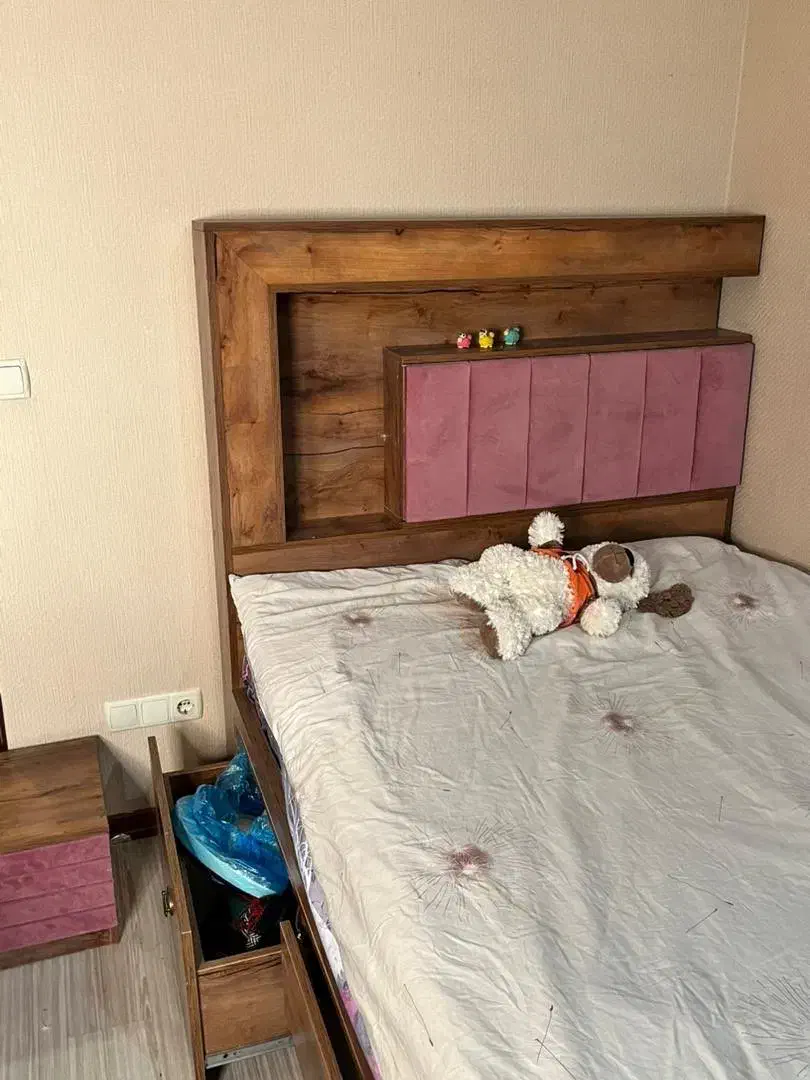 سرویس خواب دخترونه|تخت و سرویس خواب|تهران, هروی|دیوار