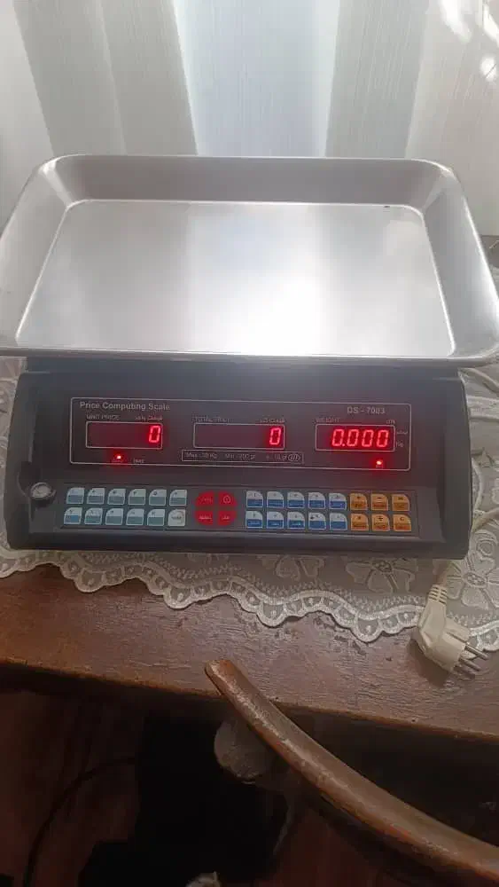 ترازو دیجیتال فروشگاهی سالم و دقیق|فروشگاه و مغازه|قزوین, |دیوار