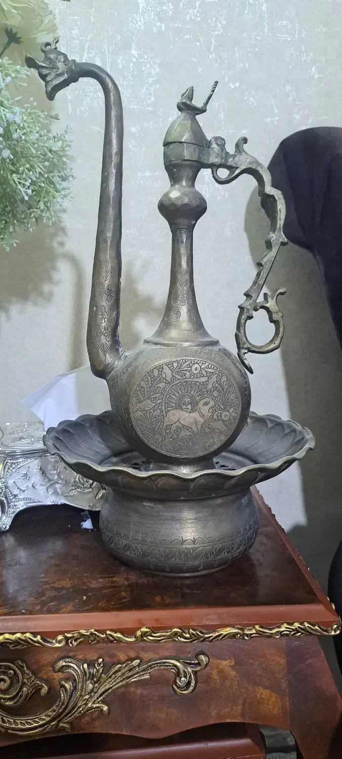 افتابه لگن عتیقه|کلکسیون اشیاء عتیقه|مشهد, کارمندان دوم|دیوار