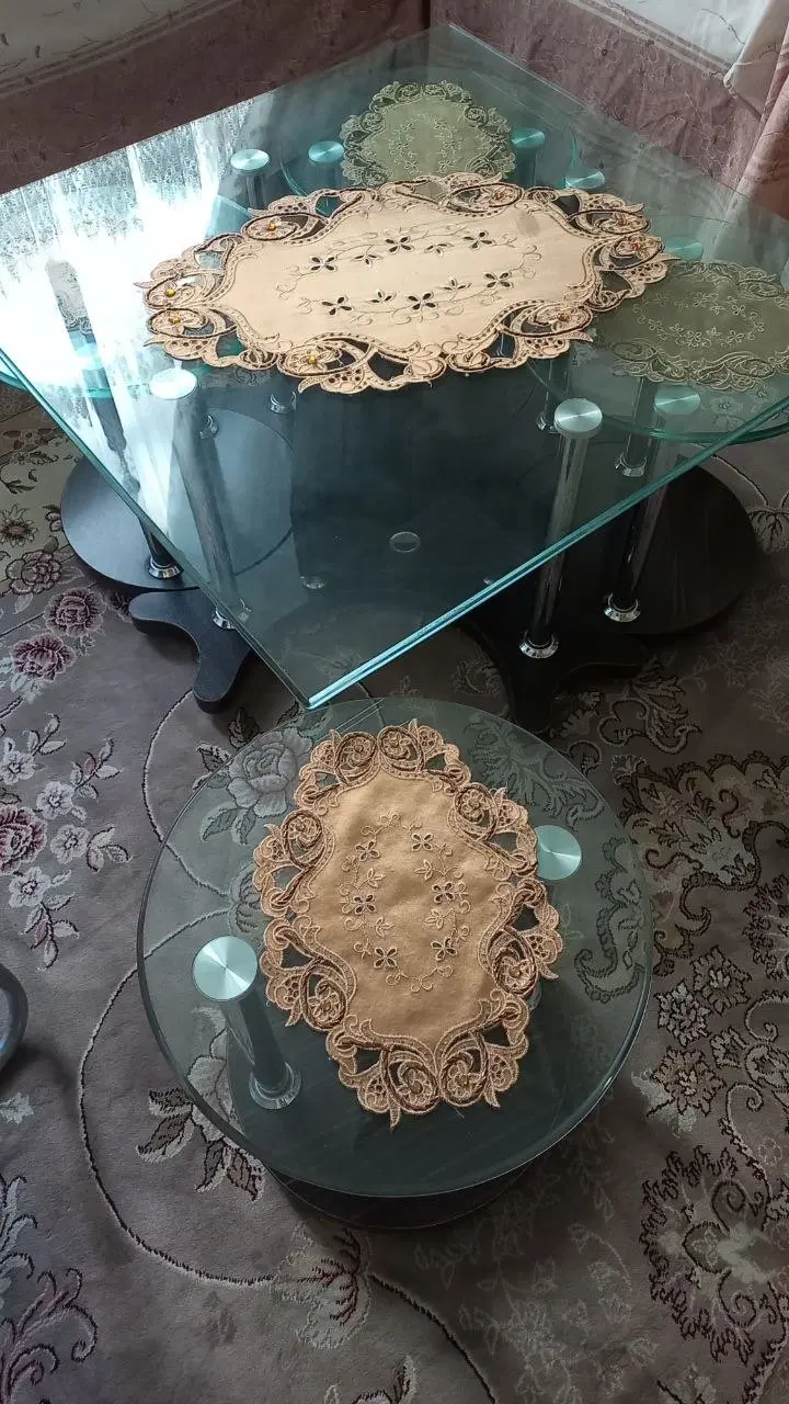 جلو مبلی مربعی با عسلیای گرد|مبلمان خانگی و میز عسلی|تهران, جوانمرد قصاب|دیوار