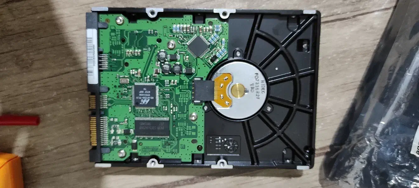 هارد سامسونگ ۳۲۰ نو نو|قطعات و لوازم جانبی رایانه|تهران, بهار|دیوار