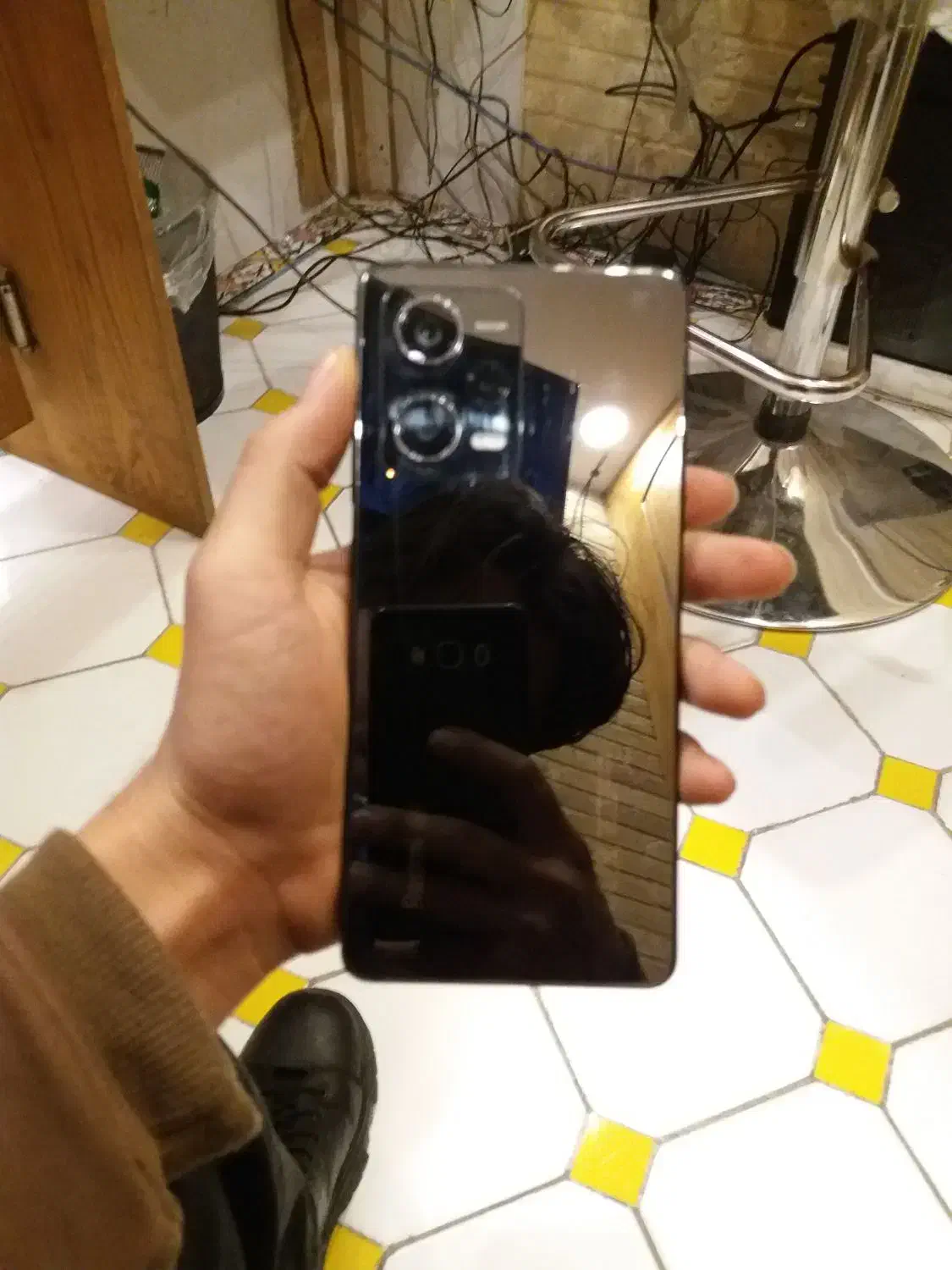 نوت 12 پرو ،فایوجی|موبایل|شیراز, گود عربان|دیوار