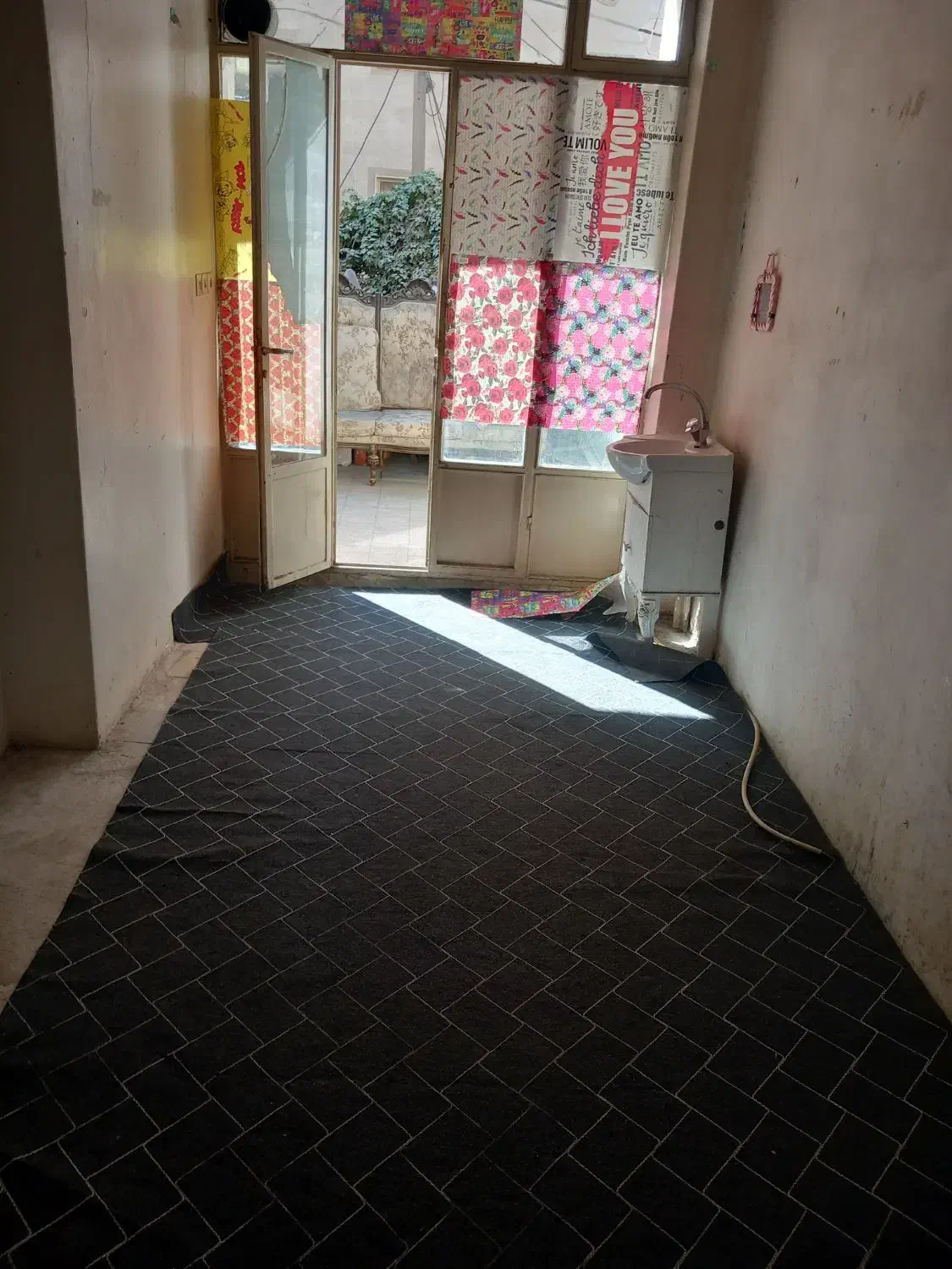 جیحون یک مینی سوئیت ۲۸ متردارای پارک موتور و تراس|اجارهٔ آپارتمان|تهران, سلیمانی|دیوار