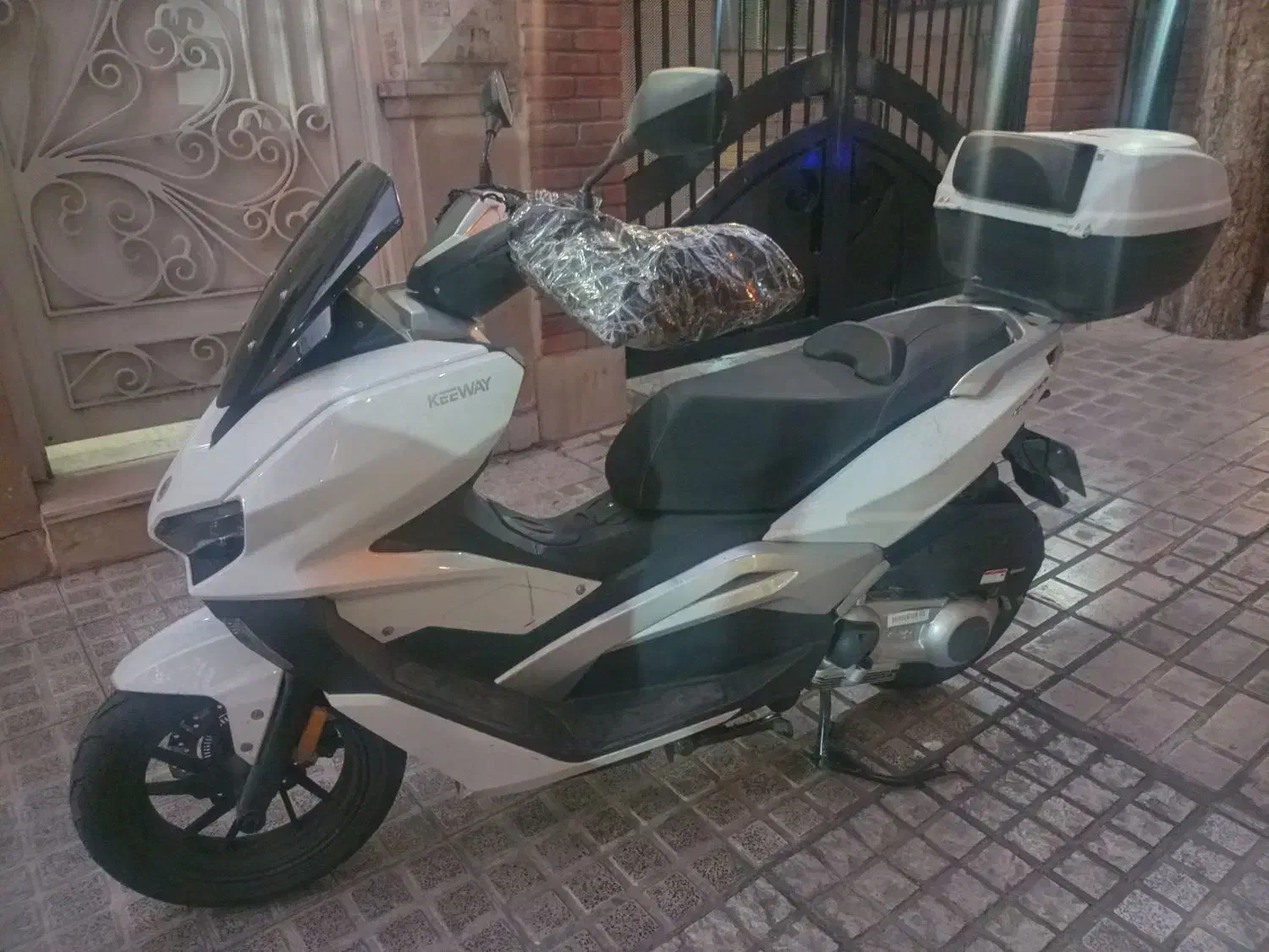 موتور کی وی ویسته249|موتورسیکلت|تهران, نظامی گنجوی (توانیر)|دیوار