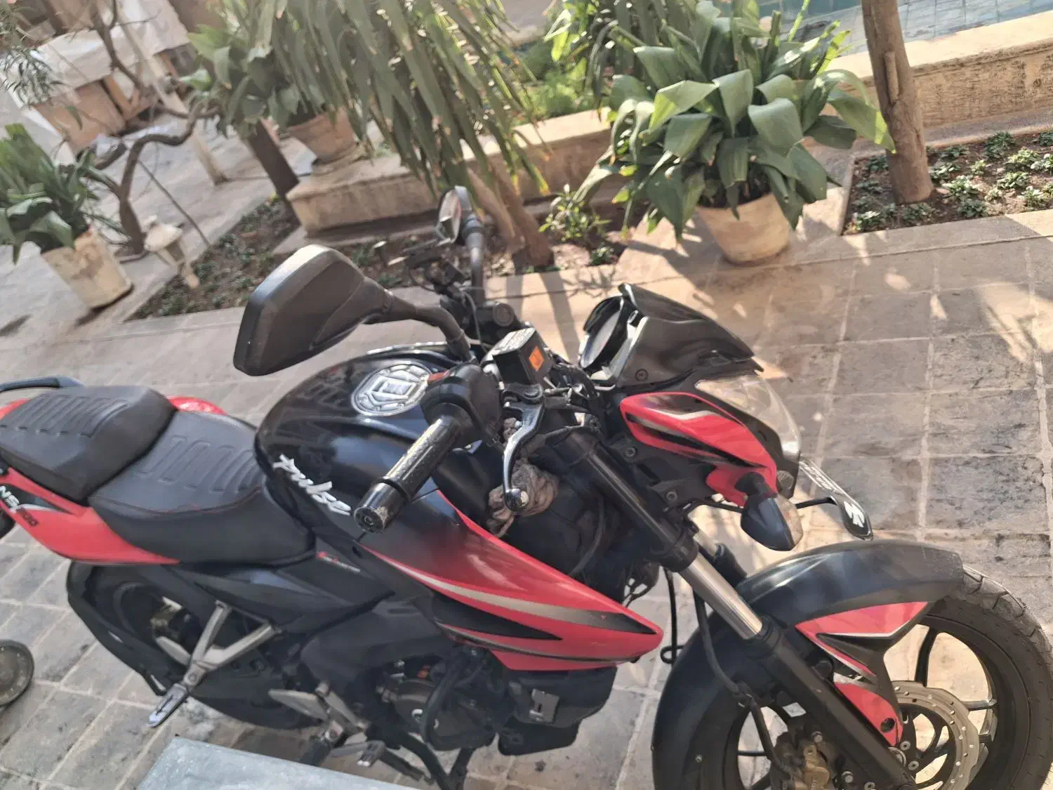 ان اس ns200|موتورسیکلت|تهران, دانشگاه شریف|دیوار