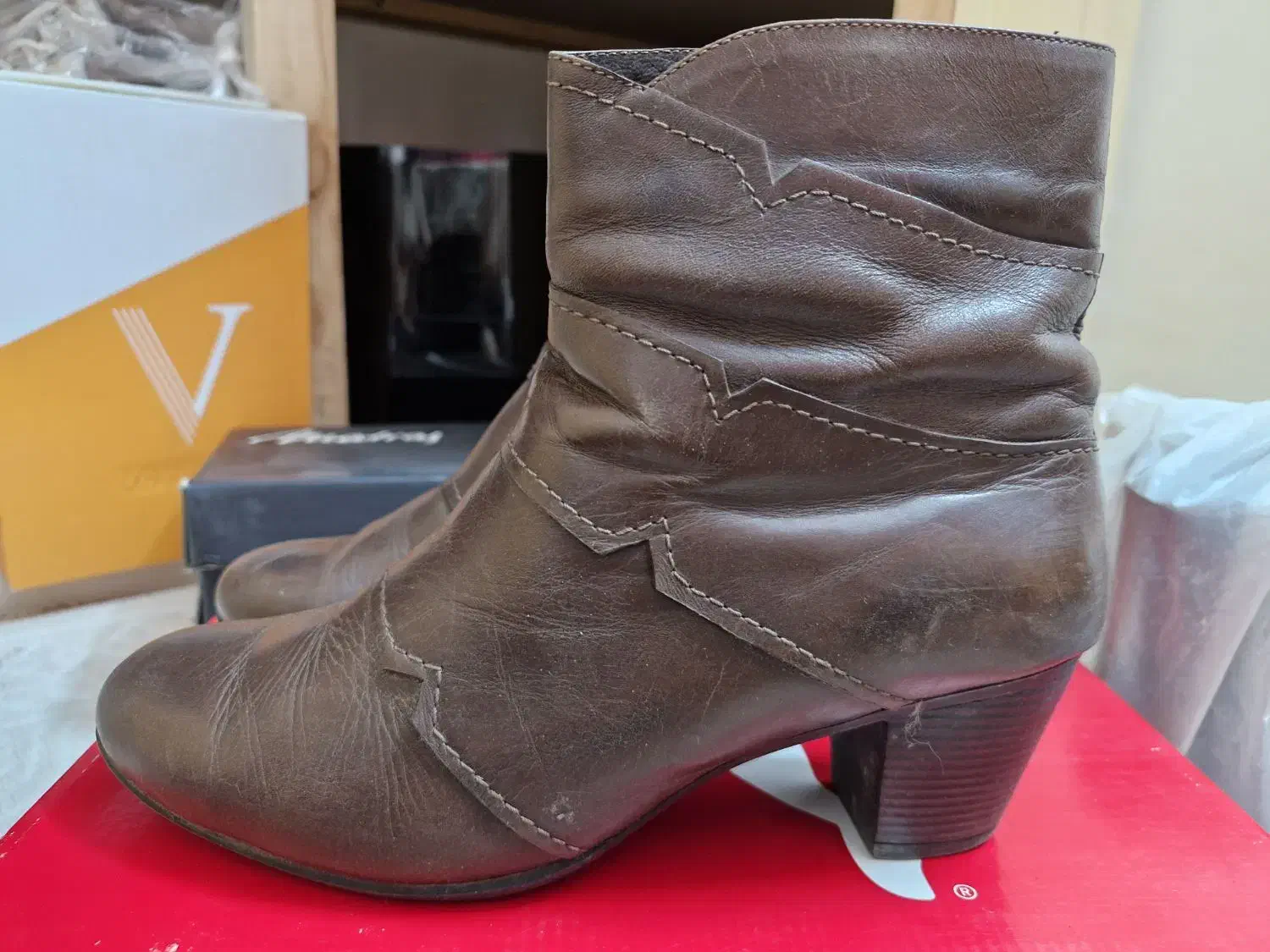 نیم بوت قهوه ای|کیف، کفش، کمربند|قزوین, |دیوار