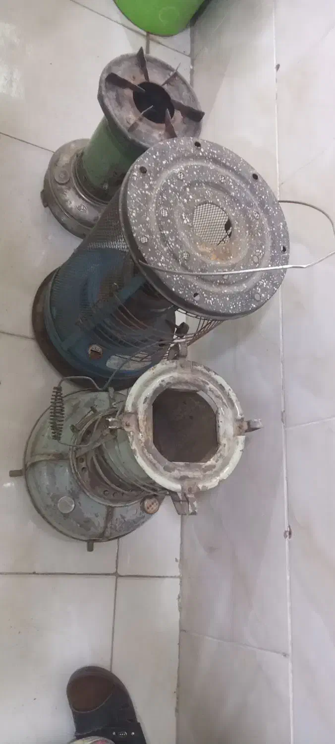 چراغ نفتی|کلکسیون اشیاء عتیقه|خمین, |دیوار