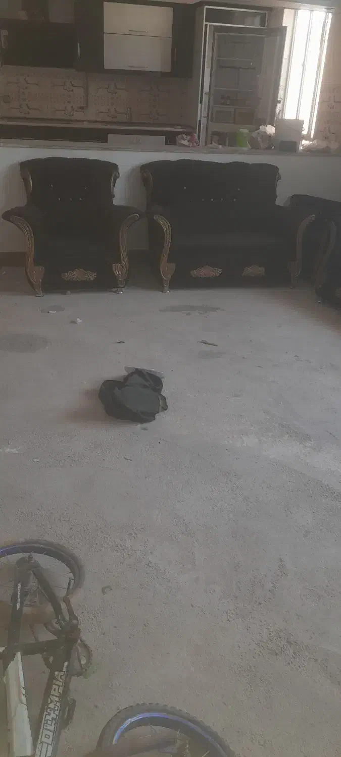 مبل ۷ نفره فروش فوری|مبلمان خانگی و میز عسلی|سلامی, |دیوار