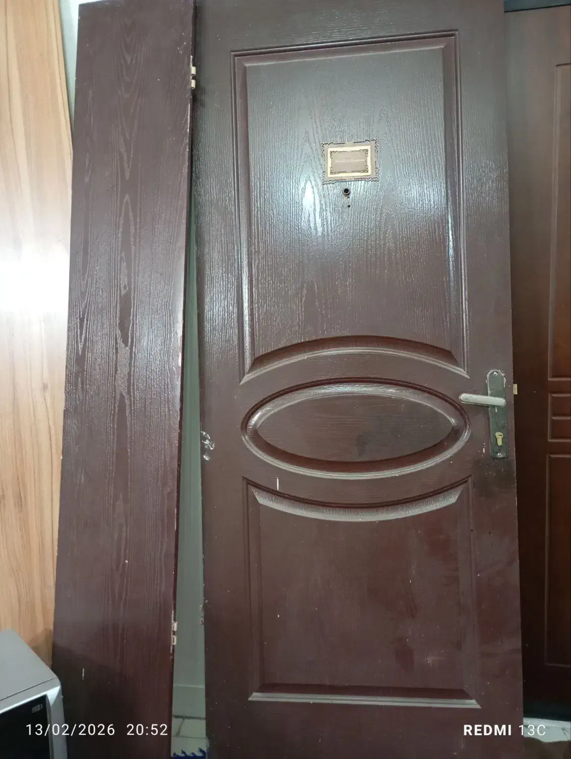 درب ورودی|مصالح و تجهیزات ساختمان|کرج, شاهین‌ویلا|دیوار