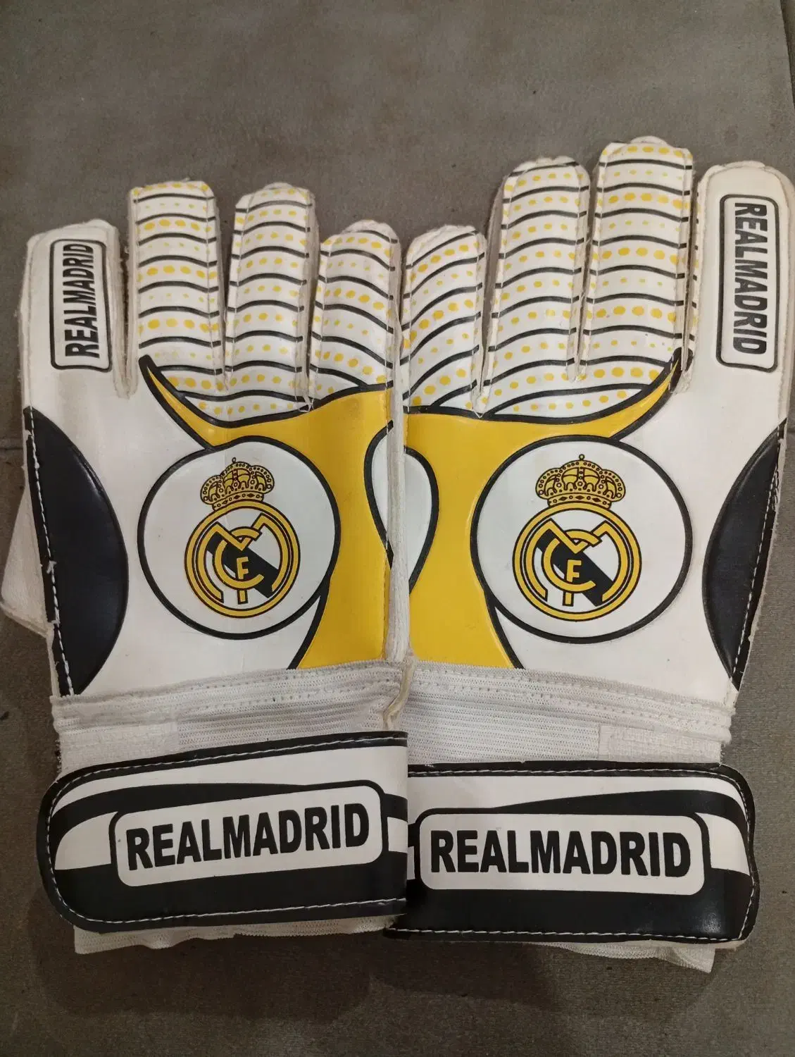 دستکش دروازبانی ( گلری )|تجهیزات ورزشی|رشت, قاسمیه|دیوار