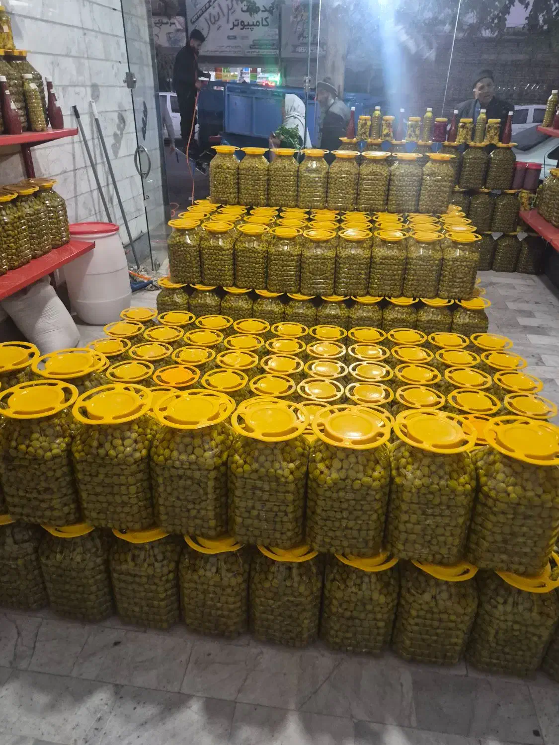 فروش عمده زیتون سوپر صادراتی|خوردنی و آشامیدنی|تهران, میدان میوه و تره‌بار مرکزی|دیوار