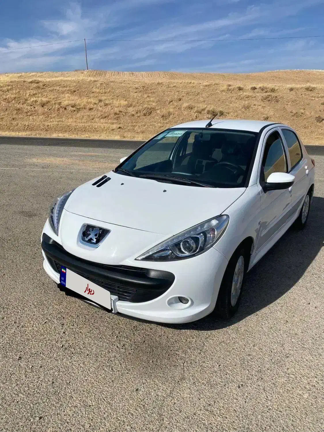 پژو۲۰۷|خودرو سواری و وانت|سنقر, |دیوار