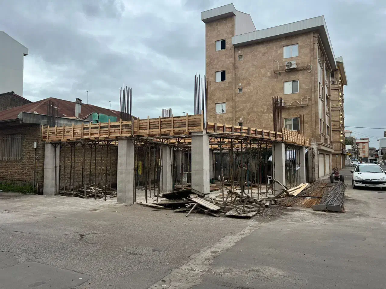 پیش فروش واحد ۸۰ متری سندار سازنده معتبر حمیدیان|پیشفروش املاک|رشت, حمیدیان|دیوار