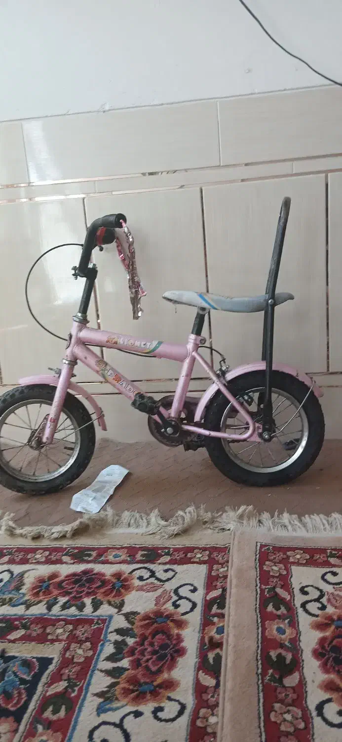 دوچرخه کوچک|دوچرخه، اسکیت، اسکوتر|شاهین‌شهر, برخوار غرب|دیوار