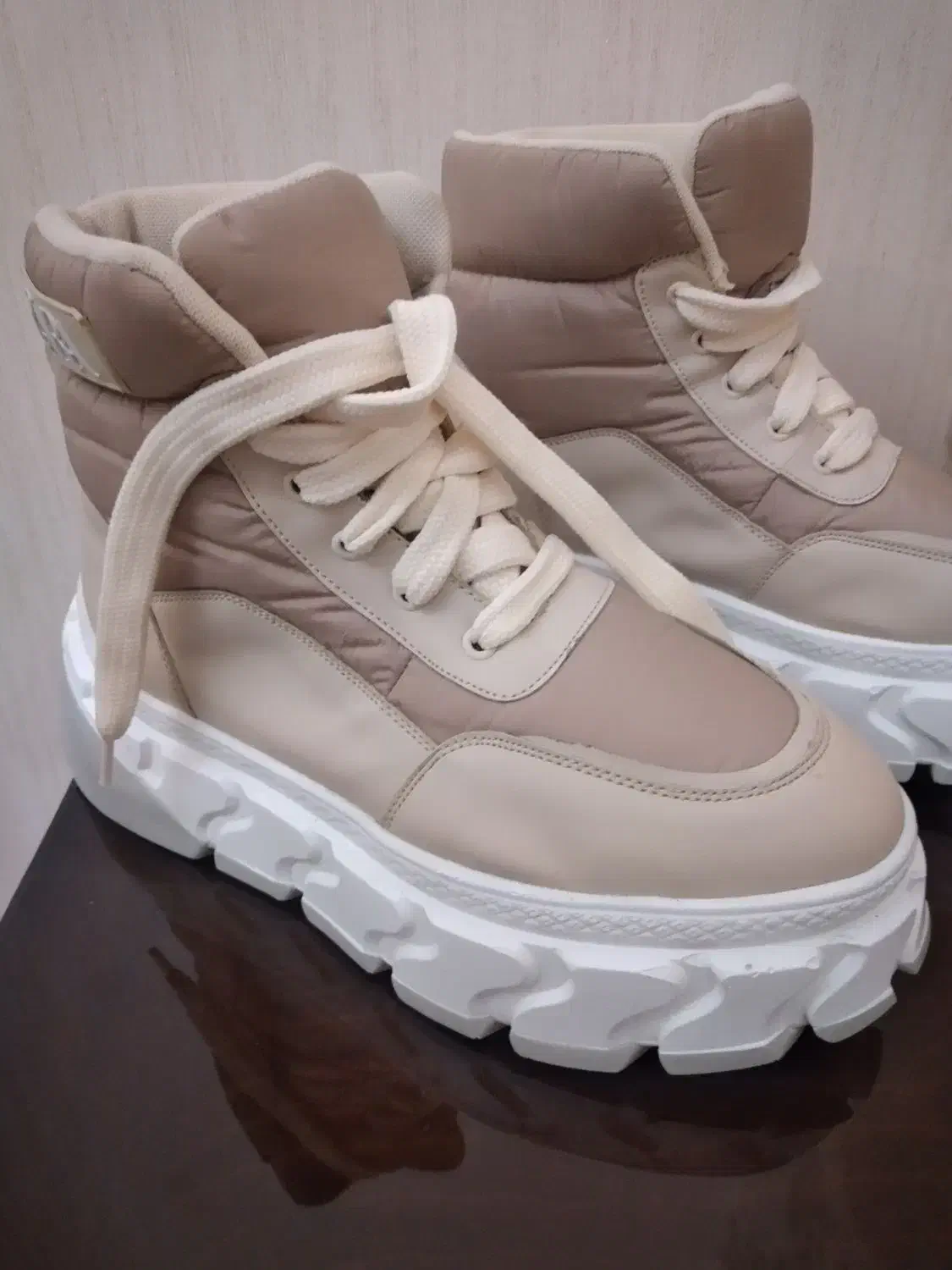 یک جفت پوتین بدون استفاده نو نو خیلی راحت سایز۳۹|کیف، کفش، کمربند|تبریز, |دیوار