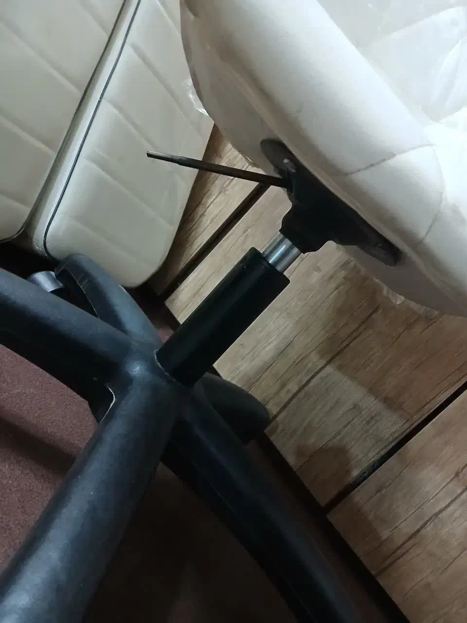 تخت تک نفره|مبلمان خانگی و میز عسلی|مشهد, تلگرد|دیوار