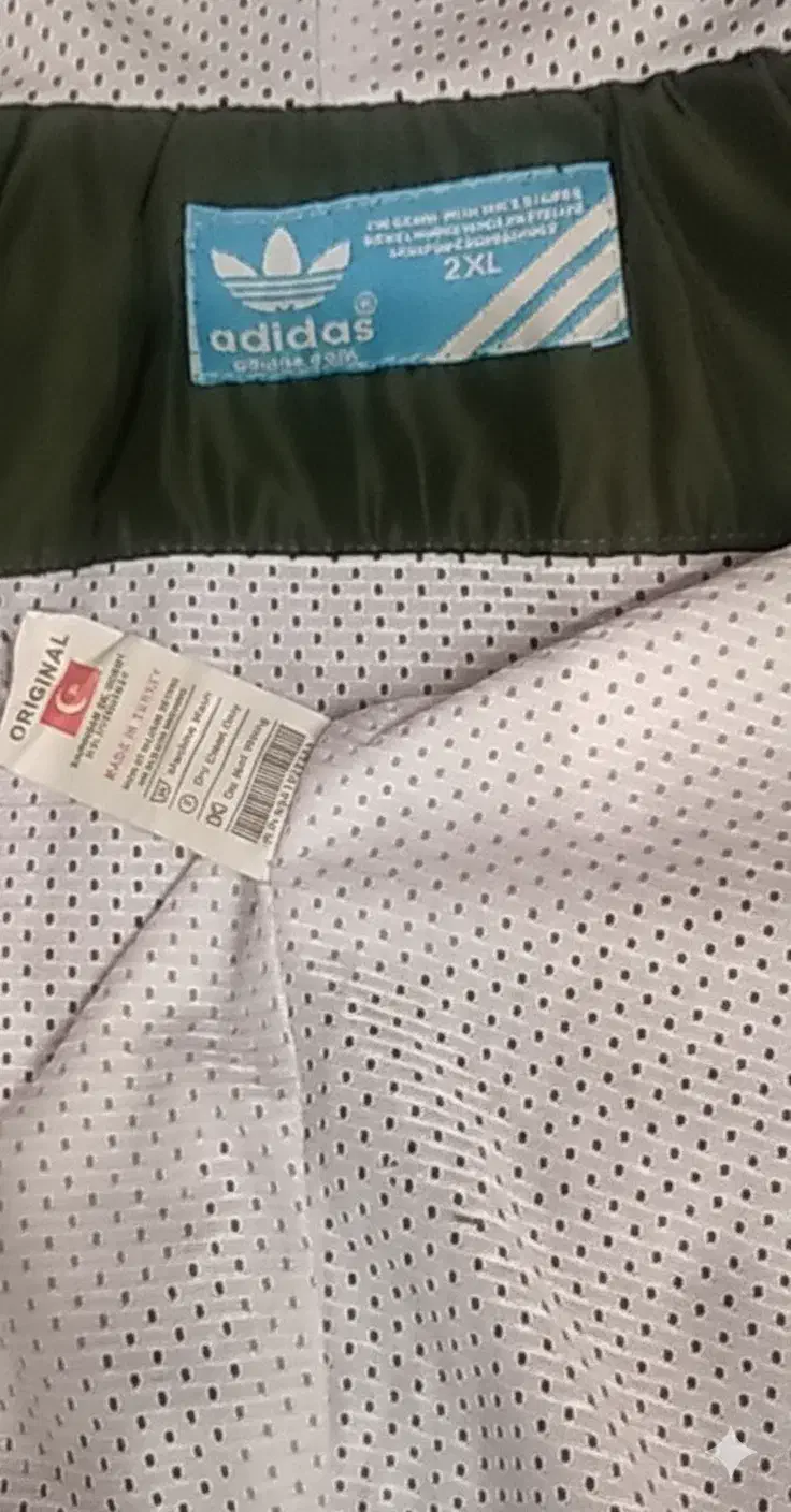 بادگیر اورجینال ادیداس اصل|لباس|ری, علایین|دیوار