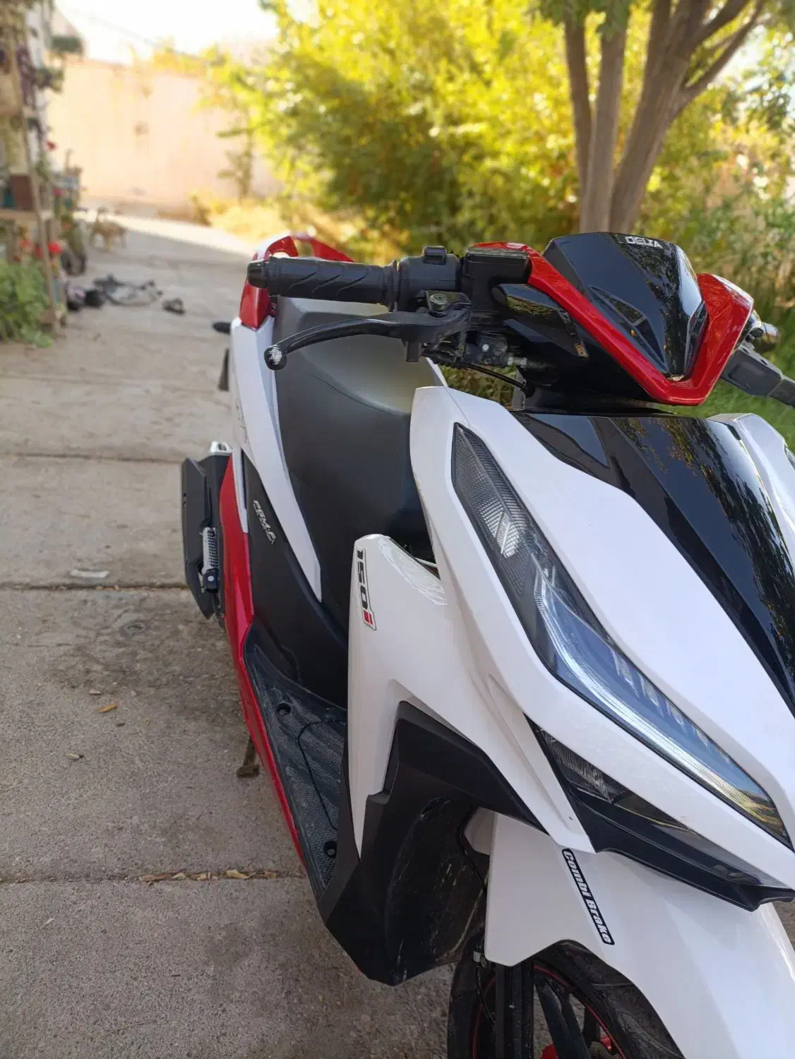 موتور کلیک دلتا 1403|موتورسیکلت|تربت جام, نظامی|دیوار