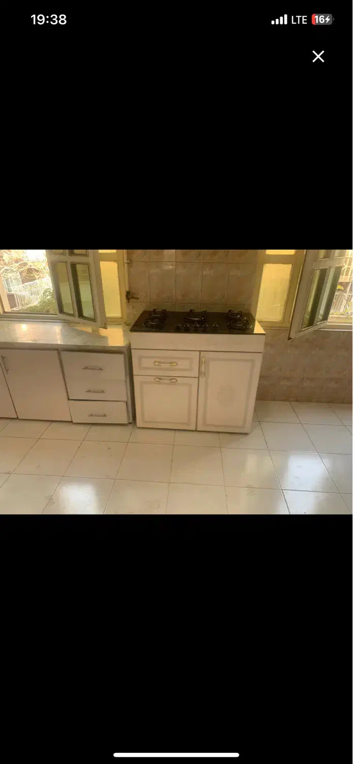 ۸۵ متر دو خواب طبقه۱/پروانه نزدیک مترو/عکس واقعی