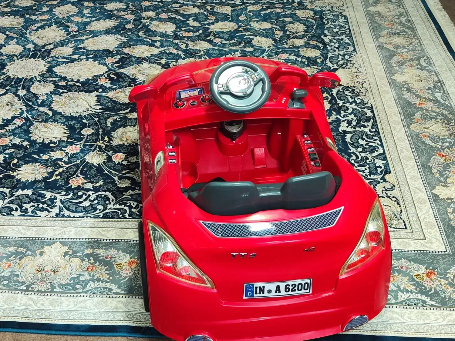 ماشین شارژی کودک|اسباببازی بچه|مشهد, کوشش|دیوار