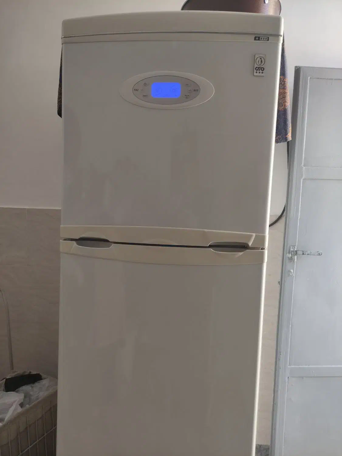 یخچال فریزری|یخچال و فریزر|پیر بکران, |دیوار