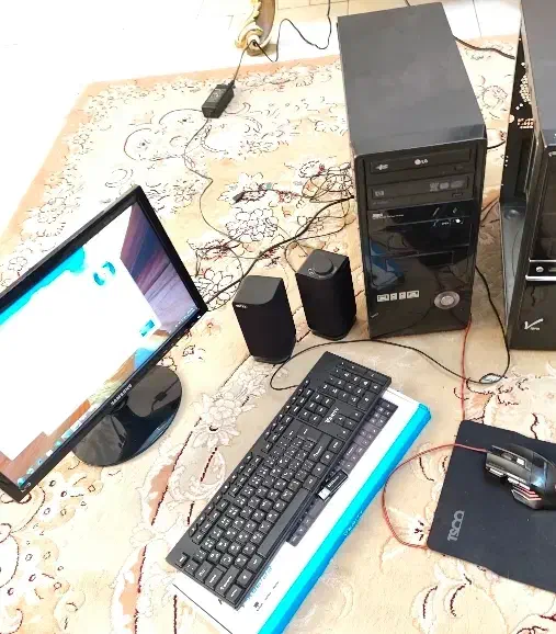 کامپیوتر|رایانه رومیزی|فردیس, ثابتی|دیوار