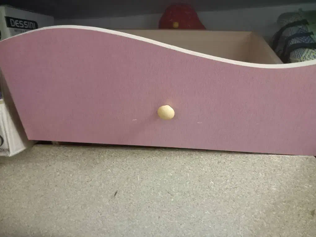 تخت بچه گانه همراه تشک|تخت و صندلی بچه|قزوین, |دیوار