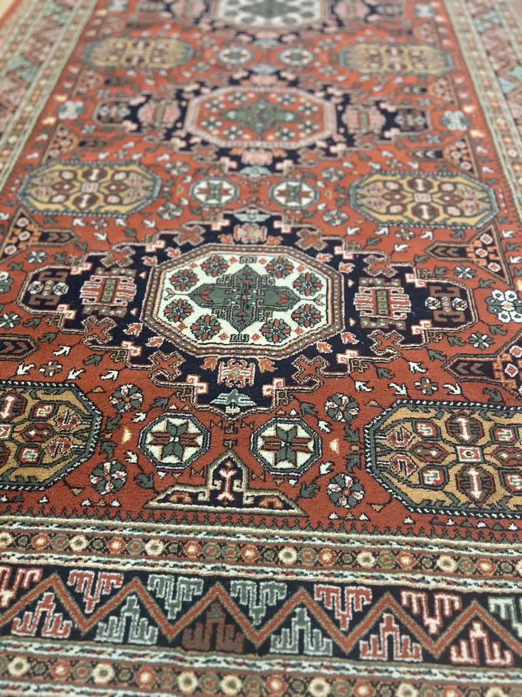 فرش، قالیچه ۴متری|فرش|بندرعباس, |دیوار