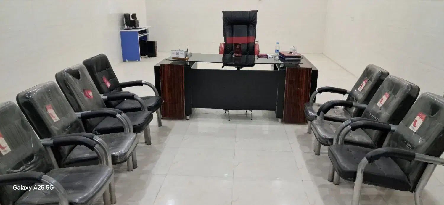 میز وصندلی مدیریت|دفتر کار|دورود, |دیوار