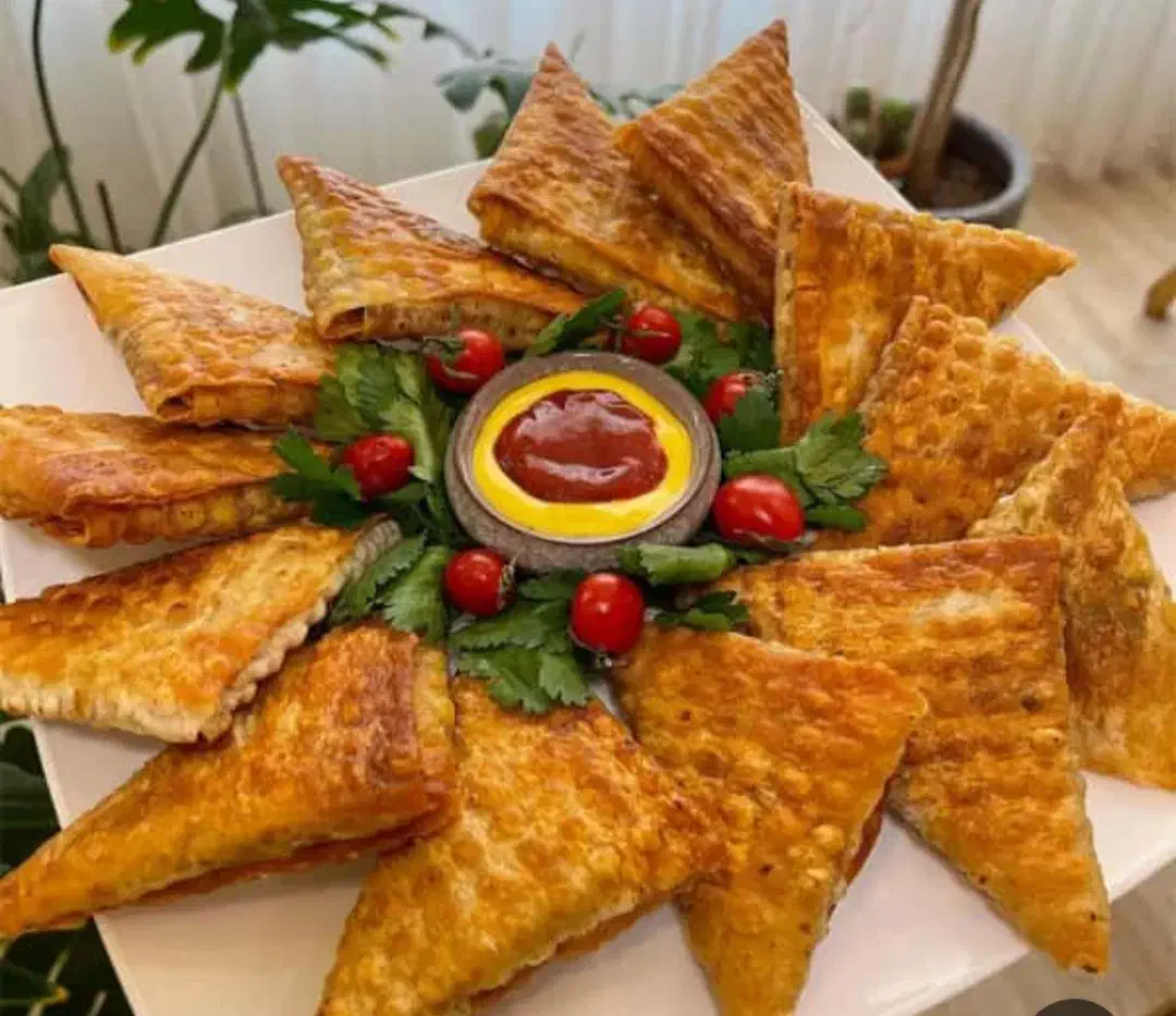 سفارشات ساندویچ فلافل و سمبوسه|خوردنی و آشامیدنی|قم, شهرک شهرداری|دیوار