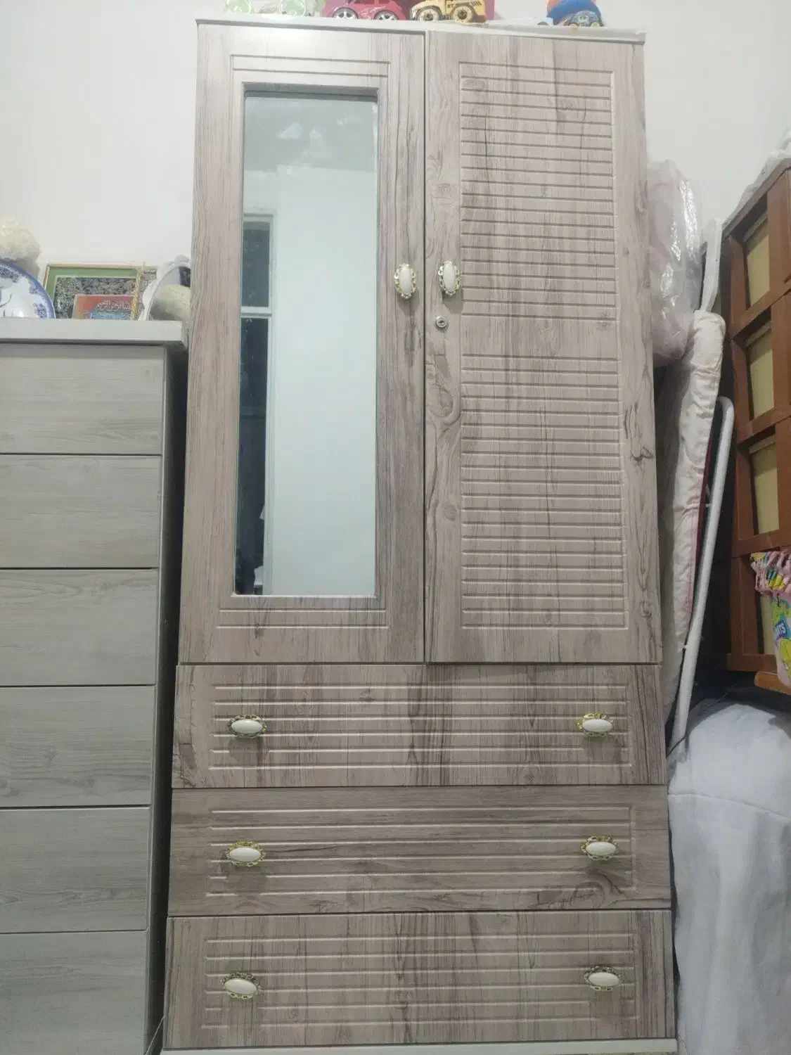 کمدودراور تمیز سالم فروش فوری|جاکفشی، کمد، دراور|خرم‌آباد, |دیوار