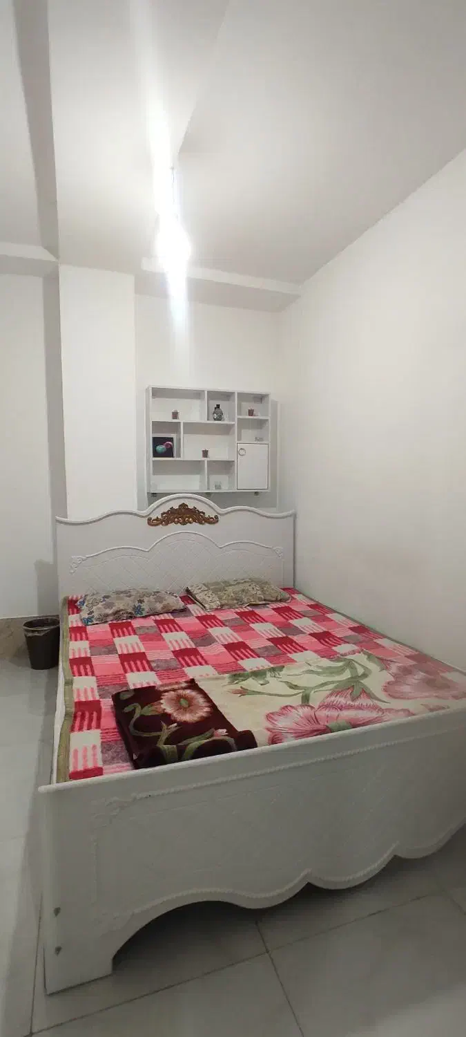منزل مبله|اجارهٔ کوتاه‌مدت آپارتمان و سوئیت|شیراز, کوشک میدان|دیوار