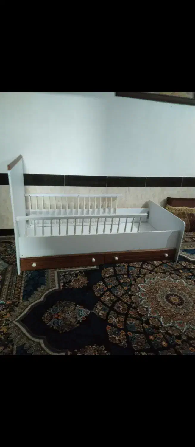 تخت خواب|تخت و صندلی بچه|کردکوی, |دیوار