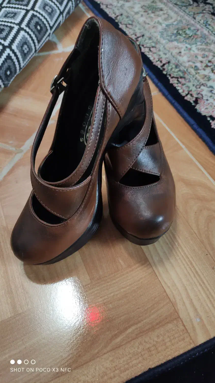 کفش زنانه سایز ۳۷|کیف، کفش، کمربند|ری, جوانمرد قصاب|دیوار