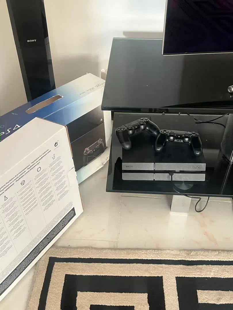 پلی استیشن 4 در حد آکبند|کنسول، بازی ویدئویی و آنلاین|پردیس, فاز ۱۱|دیوار