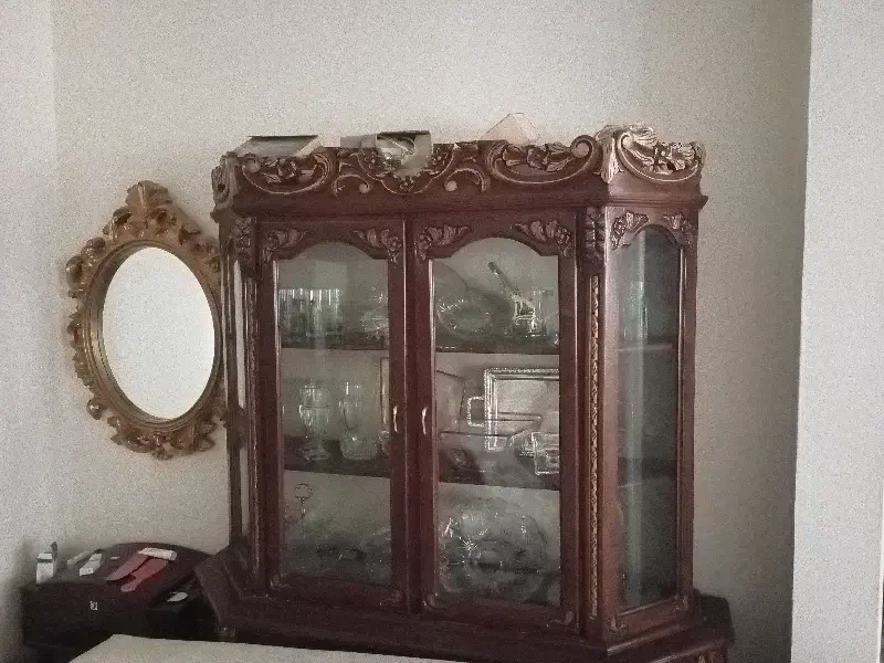 بوفه چوب گردو همراه اینه دیواری|بوفه، ویترین، کنسول|مشهد, کلاهدوز|دیوار