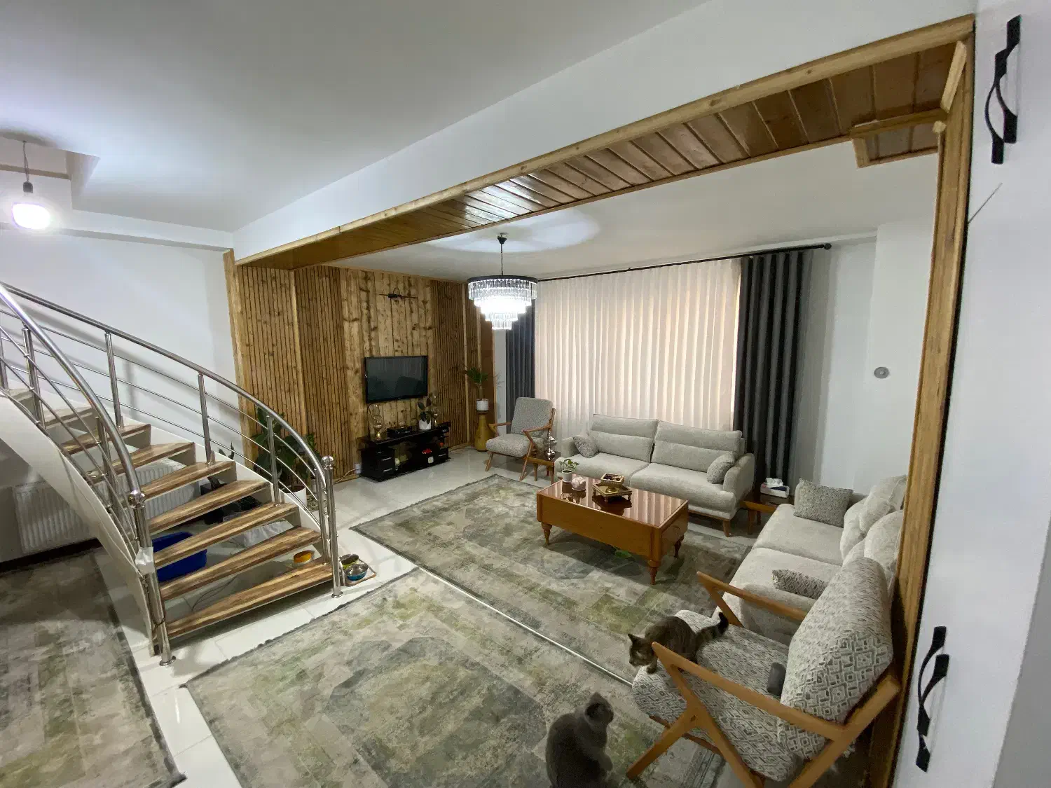 دوبلکس مهستان فاز ۳ شهرآرای پنجم(همکف)|فروش آپارتمان|هشتگرد, فاز ۳ مهستان|دیوار