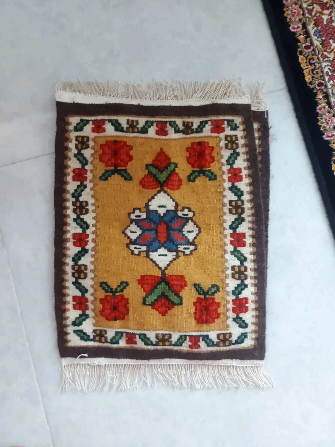 رو عسلی  گلیم|گلیم، جاجیم، گبه|بیجار, |دیوار