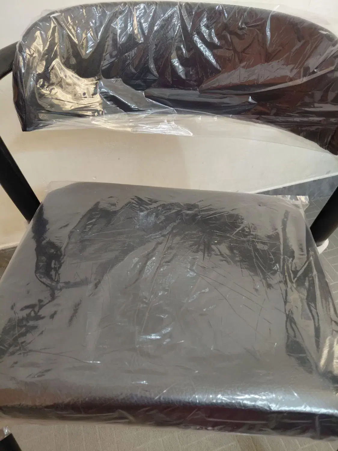 صندلی|صندلی و نیمکت|سیاهکل, |دیوار